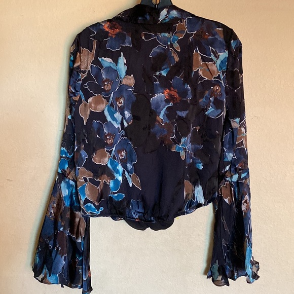 House of Harlow 1960 x Revolve Didi Silk Blend Blouse - Picture 4 of 8